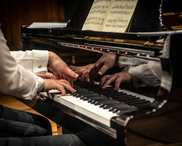 Top 5 écoles de piano incontournables à Nantes pour tous niveaux